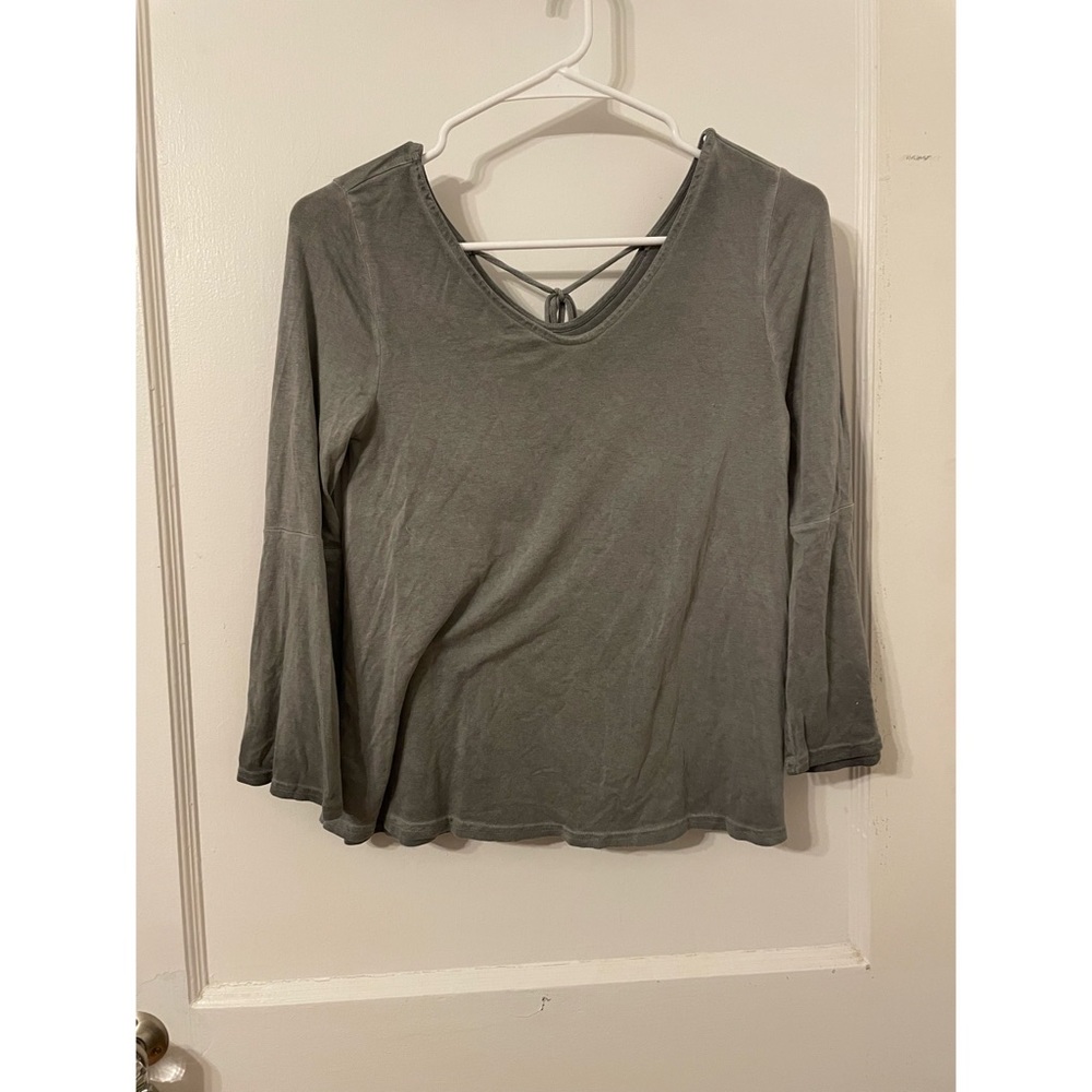 Arizona Jean Co Distressed Acid Wash Grey V Neck Top Bell Sleeves Tie Back S